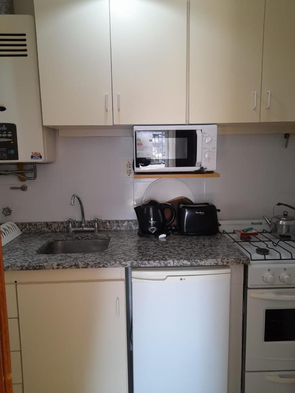 Legarra 1 Apartment Miramar (Buenos Aires)